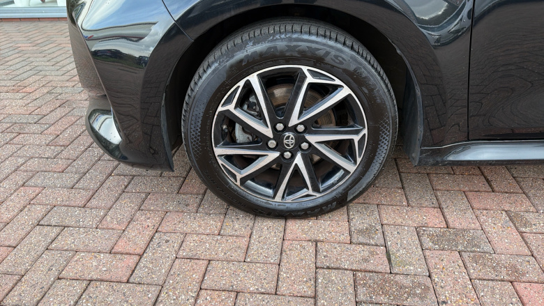 Toyota Yaris 1.5 Hybrid Design 5dr CVT Hybrid Hatchback